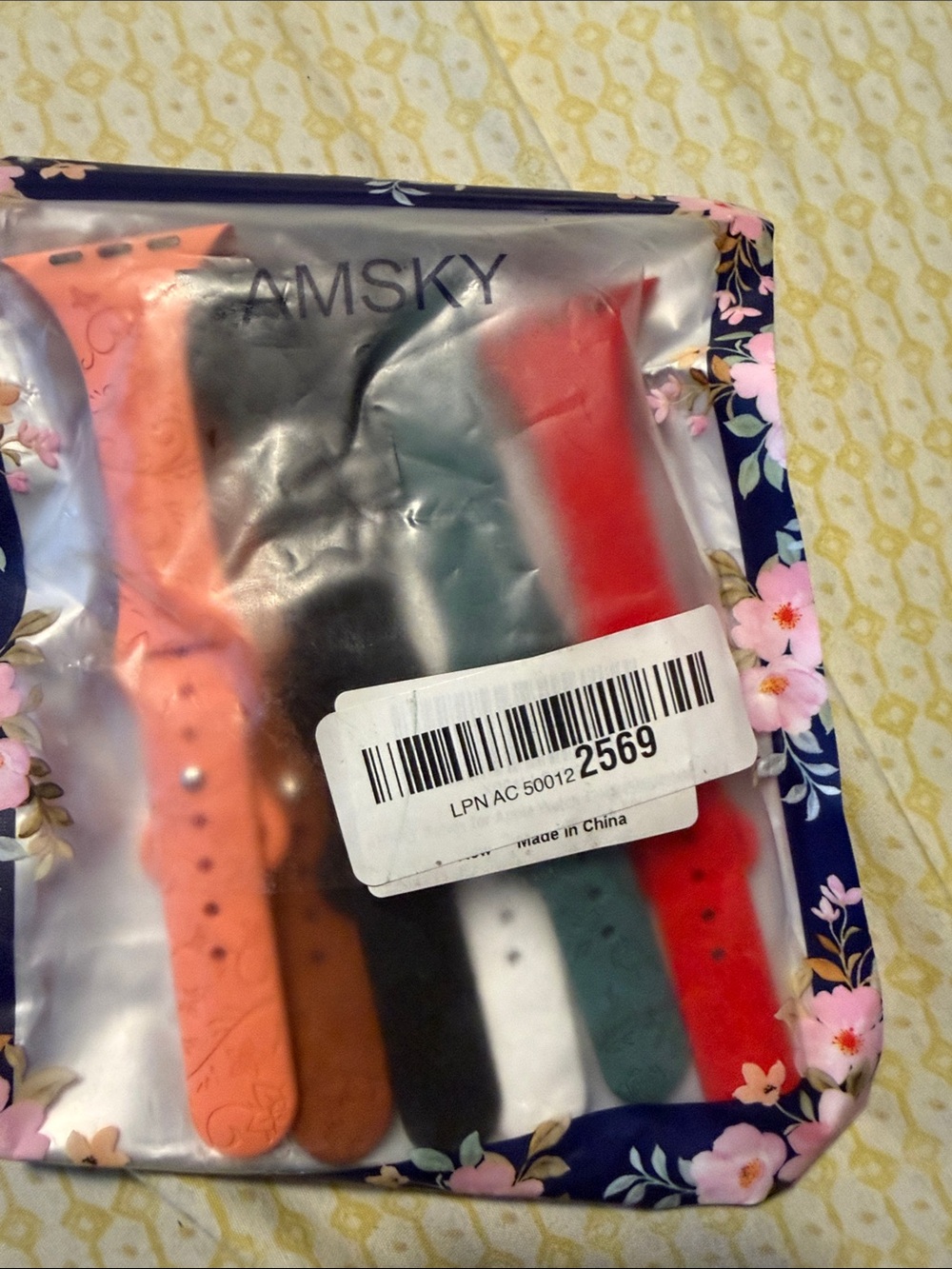 Amsky silicone Watch Bands Pack Orange, Brown,Black,White,Green,Red. Apple watch